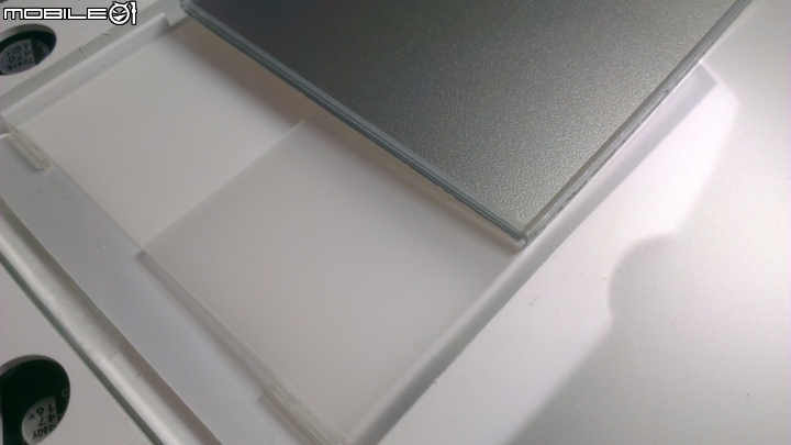 新勁戰液晶儀表板淡化 DIY 維修處理過程