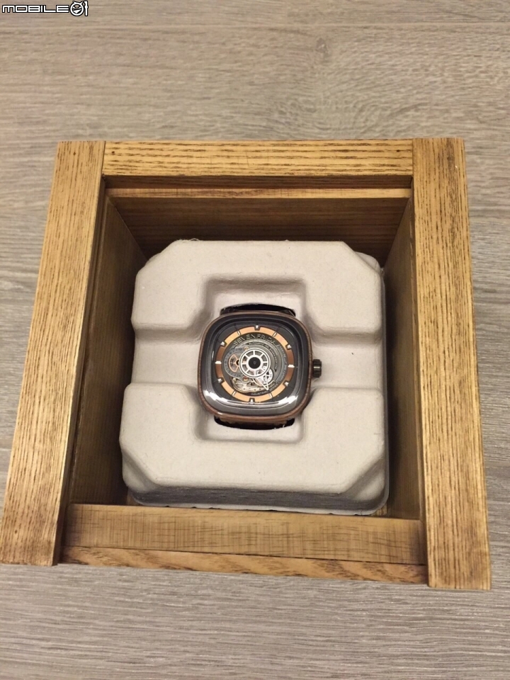 就這樣了吧,SEVENFRIDAY-1 !!!