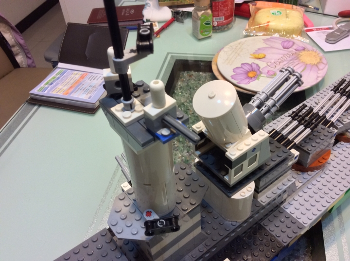 兒子創作的樂高戰艦