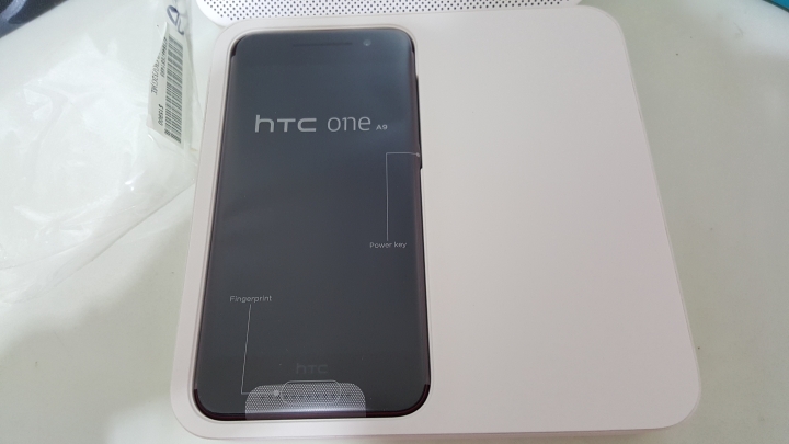 A9石榴紅開箱,附與NOTE 5簡單心得比較(文長)