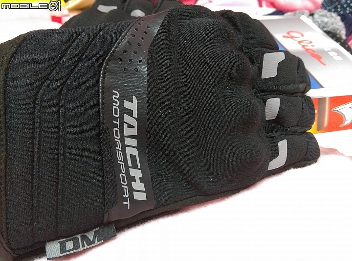 【分享】RS TAICHI RST608冬季手套 RSR037兩截式雨衣