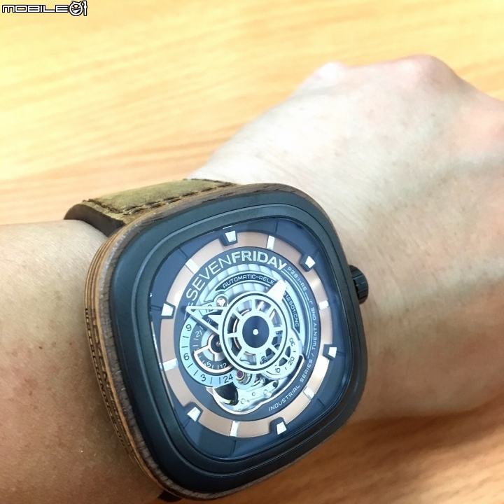 就這樣了吧,SEVENFRIDAY-1 !!!