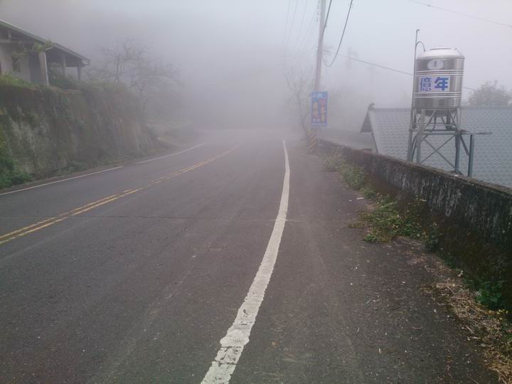 終於空出時間來騎車了………「彰化===竹山八卦茶園」……我是神經病????