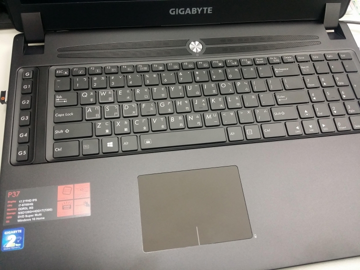 GIGABYTE P37K V4的簡易開箱 (資訊月開箱相關活動)