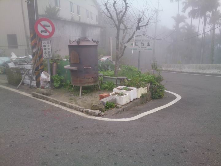 終於空出時間來騎車了………「彰化===竹山八卦茶園」……我是神經病????