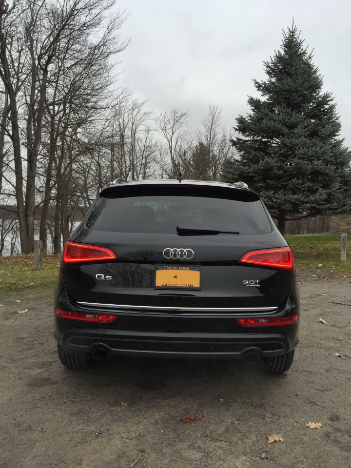 2016 Audi Q5 3.0 T 8000英里 開箱 & 心得分享