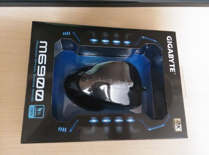 GIGABYTE P15F V3 簡易開箱 (資訊月相關活動)