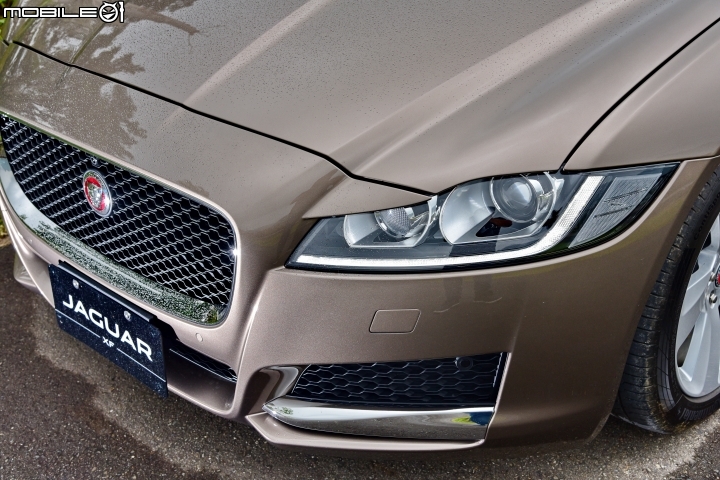動與靜的全面進化 Jaguar XF Prestige 35t