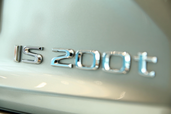 Lexus IS300h 一年車主,參加 udn行車紀錄趣 IS200t試駕心得!