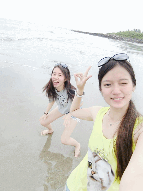 【台東】隨心所欲花東行 滿妹豬腳→六十石山→伯朗大道→金樽咖啡→多良車站→鐵花村→星星部落→月光小棧吃著布朗尼配太平洋