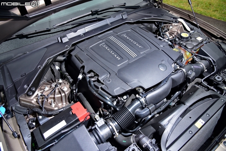 動與靜的全面進化 Jaguar XF Prestige 35t