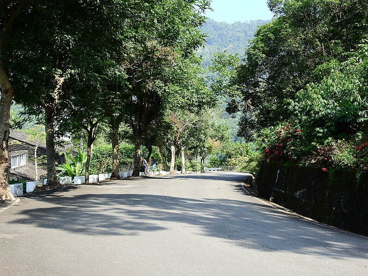 回到原始歲月,山地門的原住民村落,並期待12月26日山川琉璃吊橋免費開放3個月。