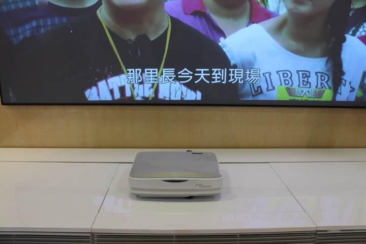 台北資訊月投影機實機探訪