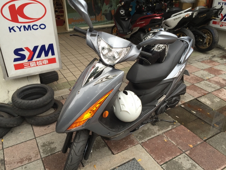 GSR 125 鐵漢灰+漢堡SHAD33 不專業開箱文