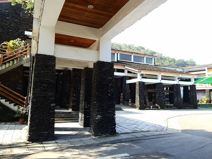 回到原始歲月,山地門的原住民村落,並期待12月26日山川琉璃吊橋免費開放3個月。