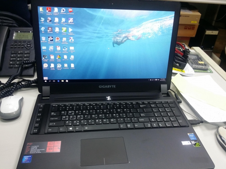 GIGABYTE P37K V4的簡易開箱 (資訊月開箱相關活動)