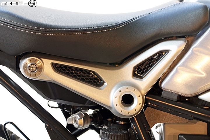 拳魂不滅 BMW R-nineT 2016 與 DKdesign R9TRACKER 專訪