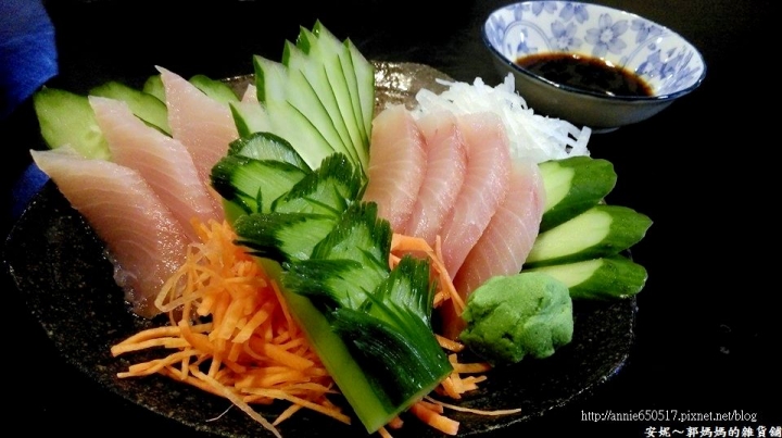 前鎮光華夜市峰屋日本複合式料理,隱身於夜市裡的真功夫
