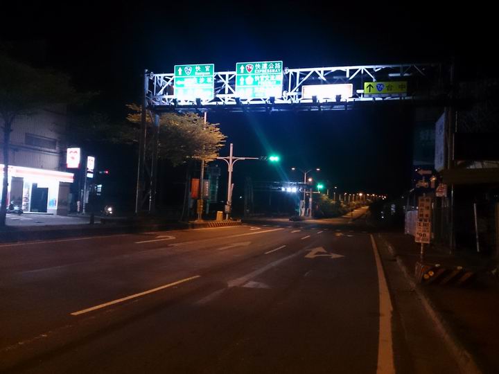 終於空出時間來騎車了………「彰化===竹山八卦茶園」……我是神經病????