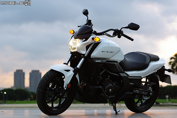 雙離合器高科技輕度巡航 Honda CTX700N DCT