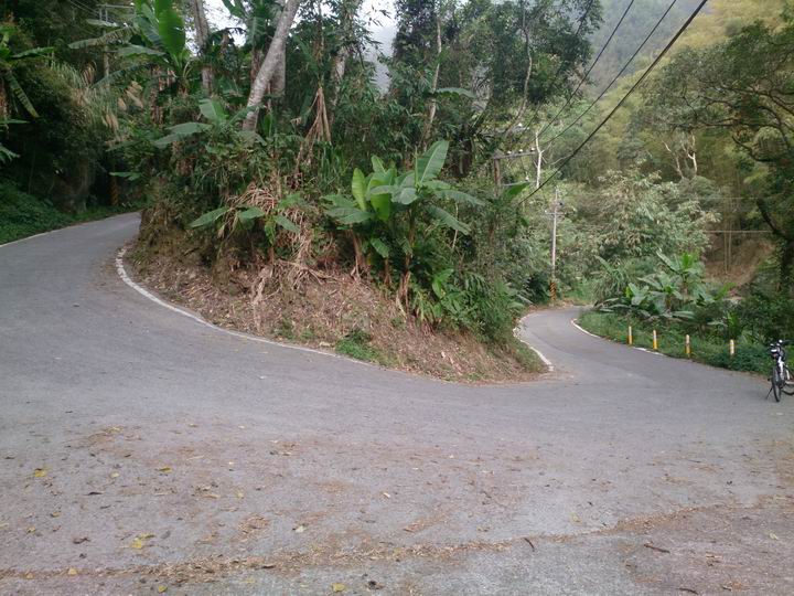 終於空出時間來騎車了………「彰化===竹山八卦茶園」……我是神經病????