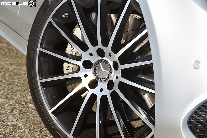 強悍二當家 Mercedes-Benz C450 AMG 4MATIC