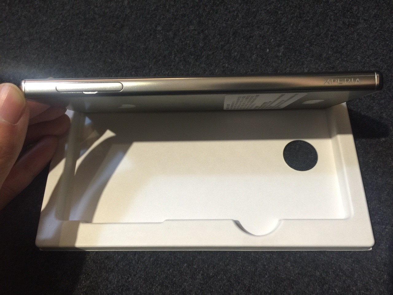 當阿醜遇到鏡面背蓋之4K Sony Xperia Z5P 開箱