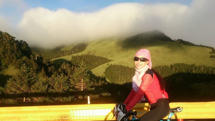 翱翔合歡山的騎車之美(女性公路車旅行)