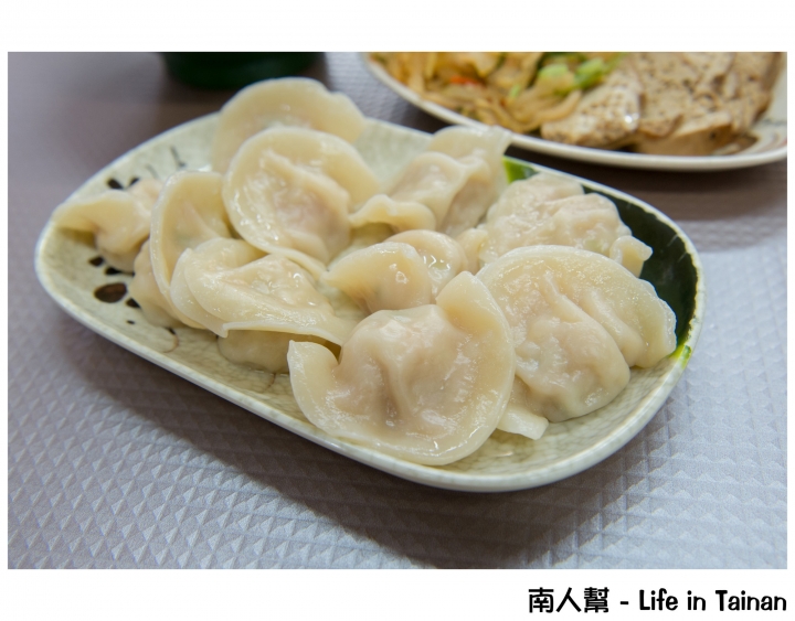 【台南市北區-美食】在地飄香好味道~~鴻源金好吃牛肉麵(原上好吃)