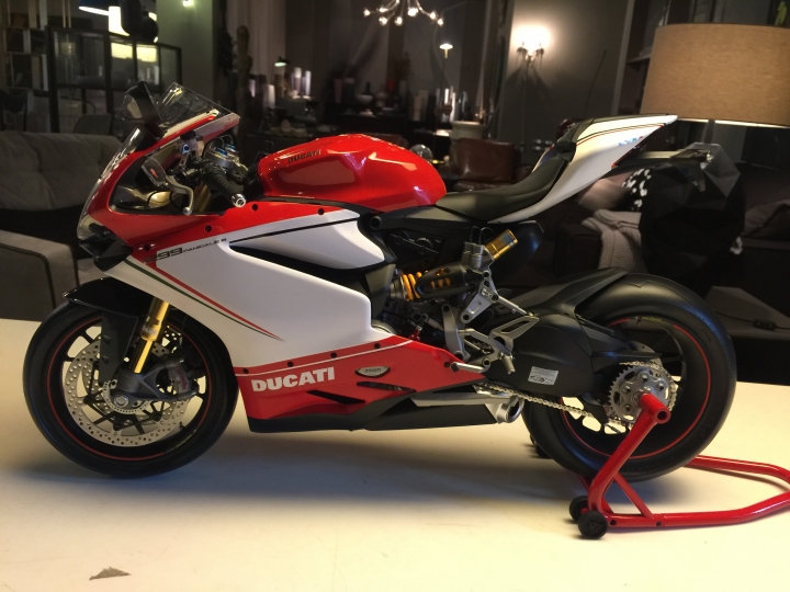 DUCATI 1299 POCHER 1/4 模型+SMD燈