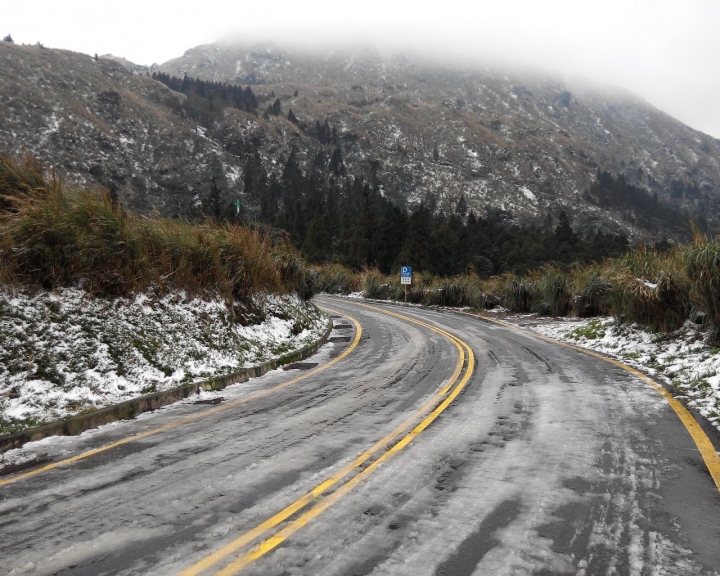 夢幻湖雪景之單車行