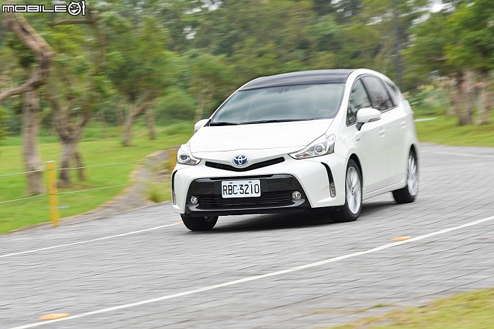 節能價值 七人同享 Toyota Prius α