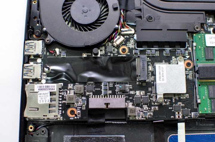 GIGABYTE P34W V5與AORUS X3 Plus V5 相互比較,不分軒輊,各有千秋