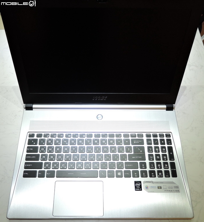 微星 Prestige PX60 2QD 質感銀>薄型 15.6 開箱