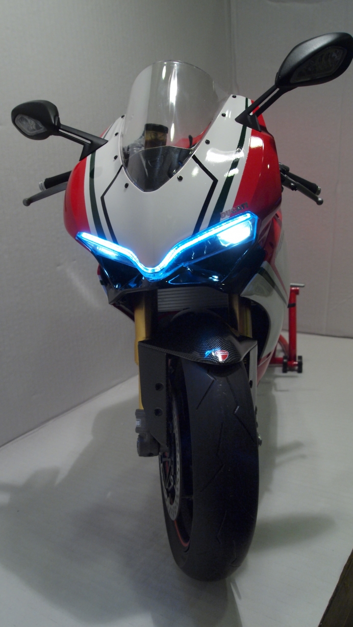 DUCATI 1299 POCHER 1/4 模型+SMD燈
