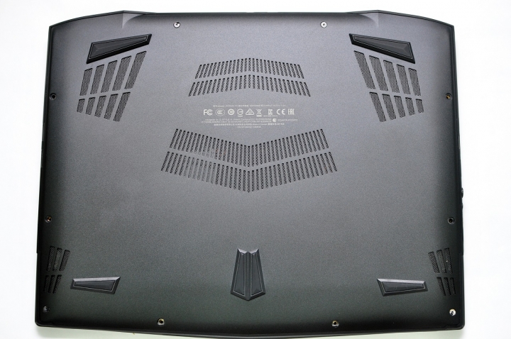 GIGABYTE P34W V5與AORUS X3 Plus V5 相互比較,不分軒輊,各有千秋