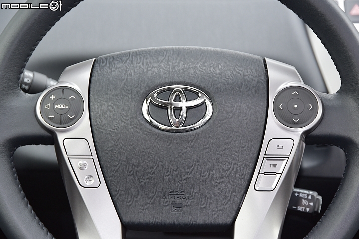 節能價值 七人同享 Toyota Prius α