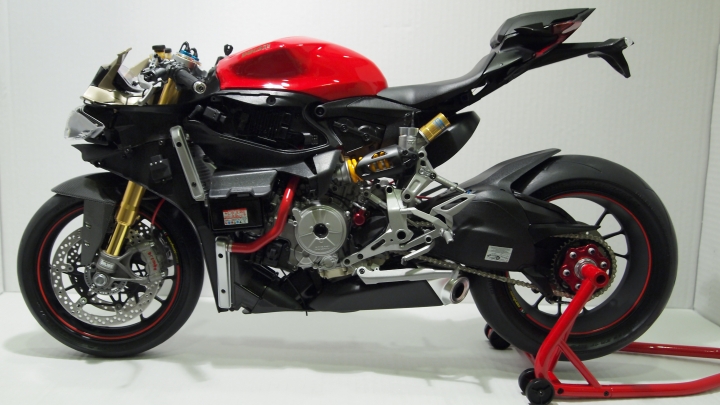 DUCATI 1299 POCHER 1/4 模型+SMD燈