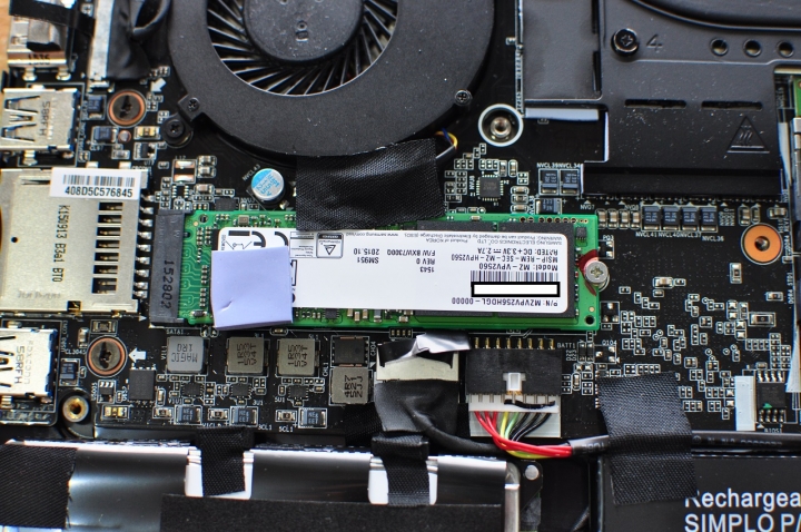 GIGABYTE P34W V5與AORUS X3 Plus V5 相互比較,不分軒輊,各有千秋