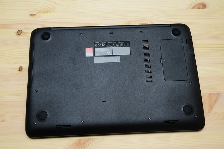 ASUS X556U i5、FHD+GT940M+TYPE C