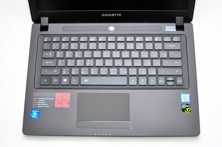 GIGABYTE P34W V5 六代新機開箱分享