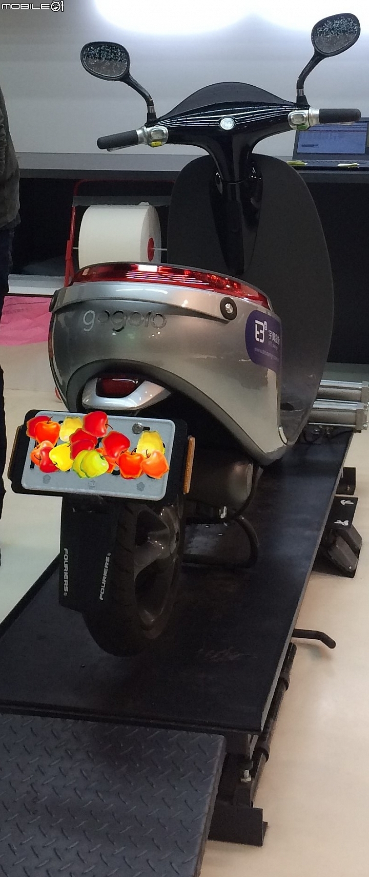 電車也要雙鏡頭 大黃蜂行車紀錄器on Gogoro