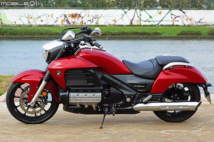 霸氣十足 HONDA GOLDWING F6C