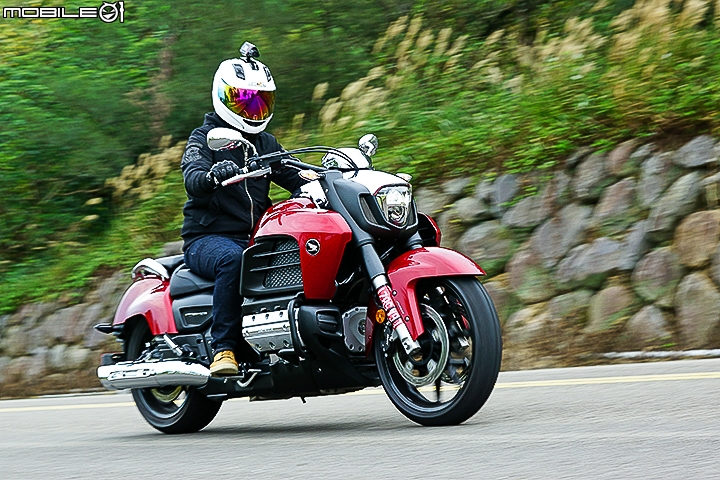 霸氣十足 HONDA GOLDWING F6C