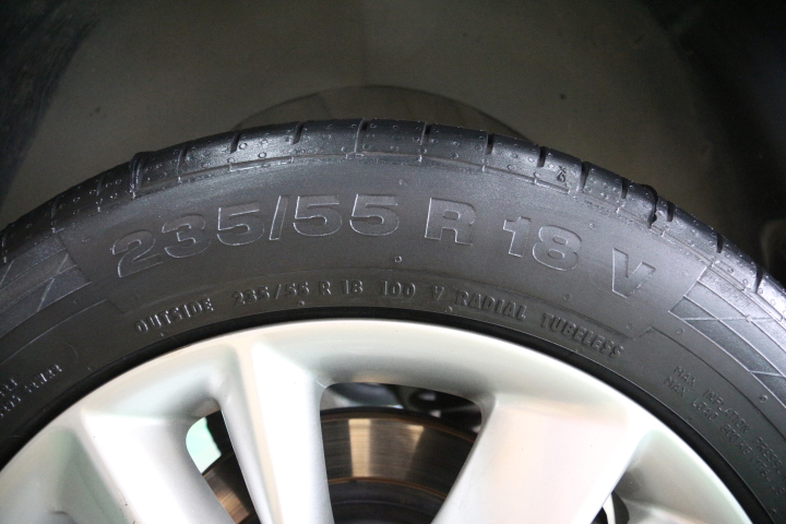 Luxgen U7 換胎分享:Continental CSC5 SUV 235/55/18
