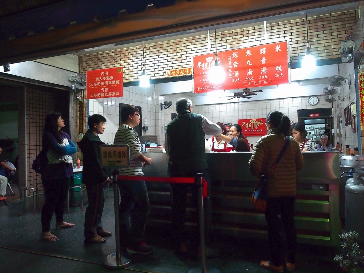 畢生第一次在博物館裡搭帳篷過夜,真難得的體驗 -- 三菱OUTLANDER 露營趣~和恐龍睡一晚 活動心得