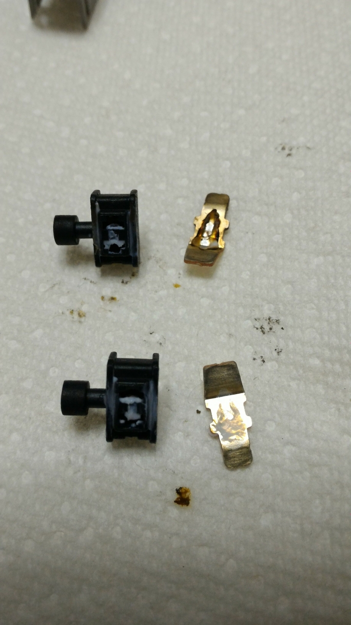 Civic8駕駛座中控及電動窗開關總成清潔DIY