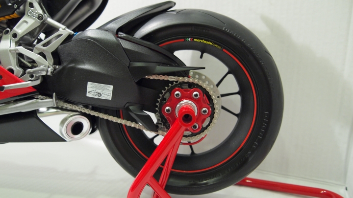 DUCATI 1299 POCHER 1/4 模型+SMD燈