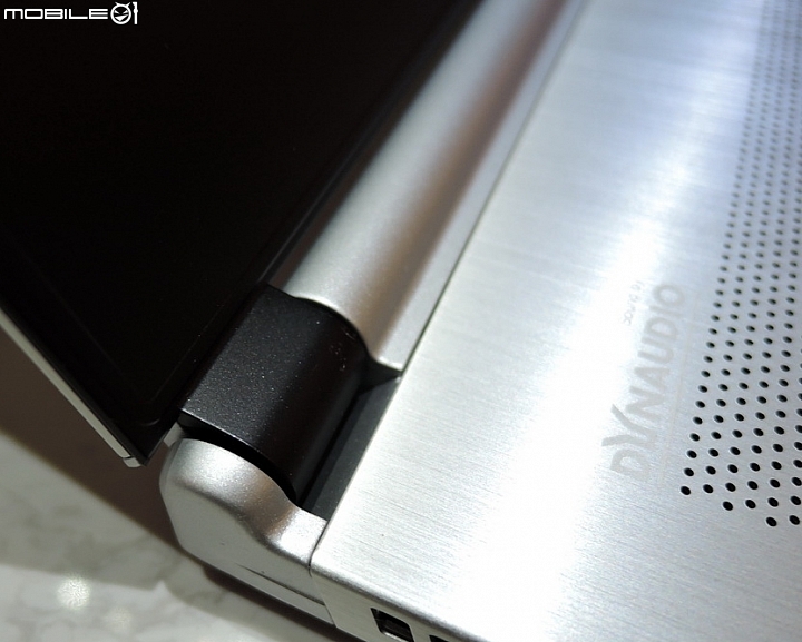 微星 Prestige PX60 2QD 質感銀>薄型 15.6 開箱
