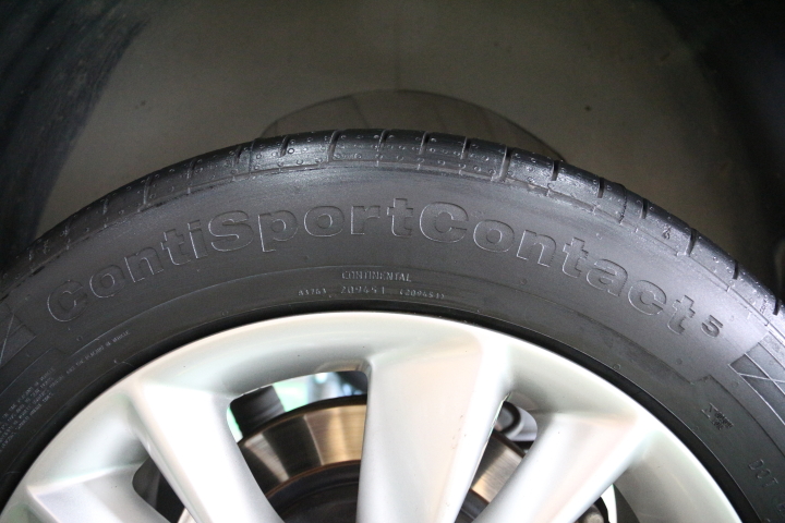 Luxgen U7 換胎分享:Continental CSC5 SUV 235/55/18